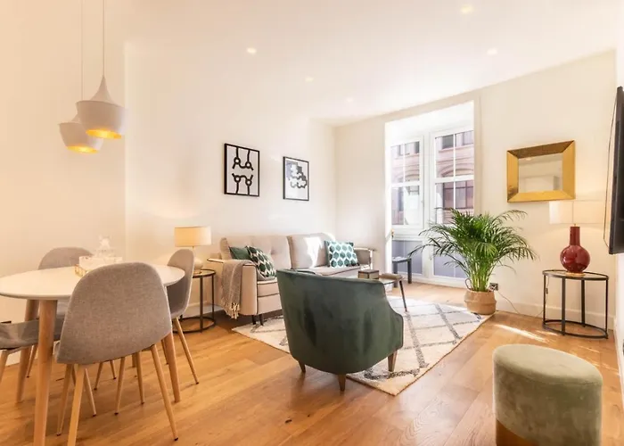 Luxury Guggenheim Museum Apartment Bilbao